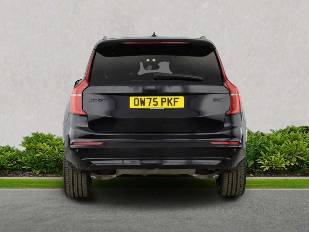 Volvo XC90 2.0 B5p Plus Pro Black Edition Awd Geartronic Black #4