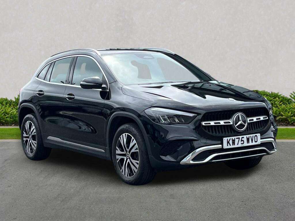 Mercedes-Benz GLA Class Gla 200D Sport Executive Black