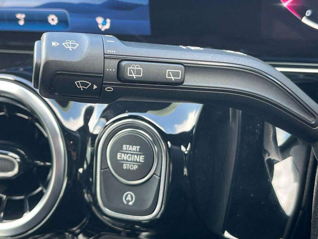 Mercedes-Benz GLA Class Gla 200 Amg Line Executive Grey #28