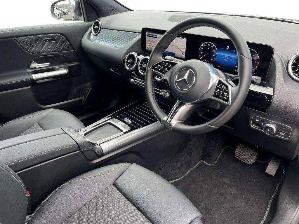 Mercedes-Benz GLA Class Gla 200 Amg Line Executive Grey #15