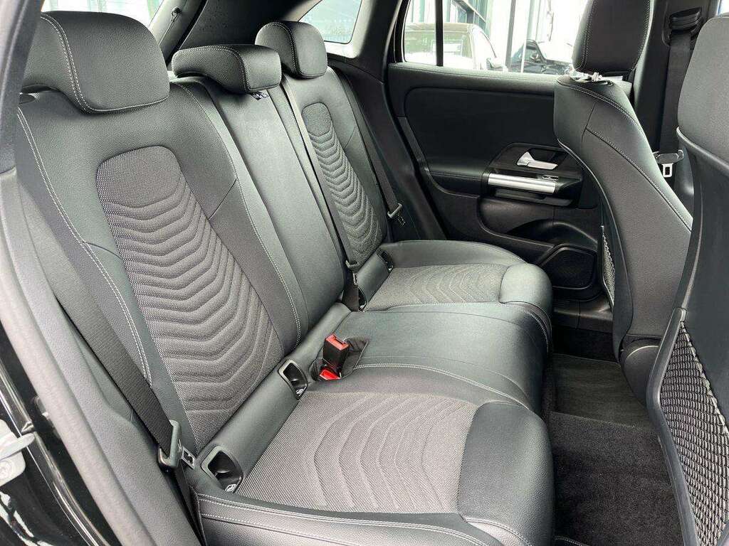 Mercedes-Benz GLA Class Gla 200 Amg Line Executive Grey #16