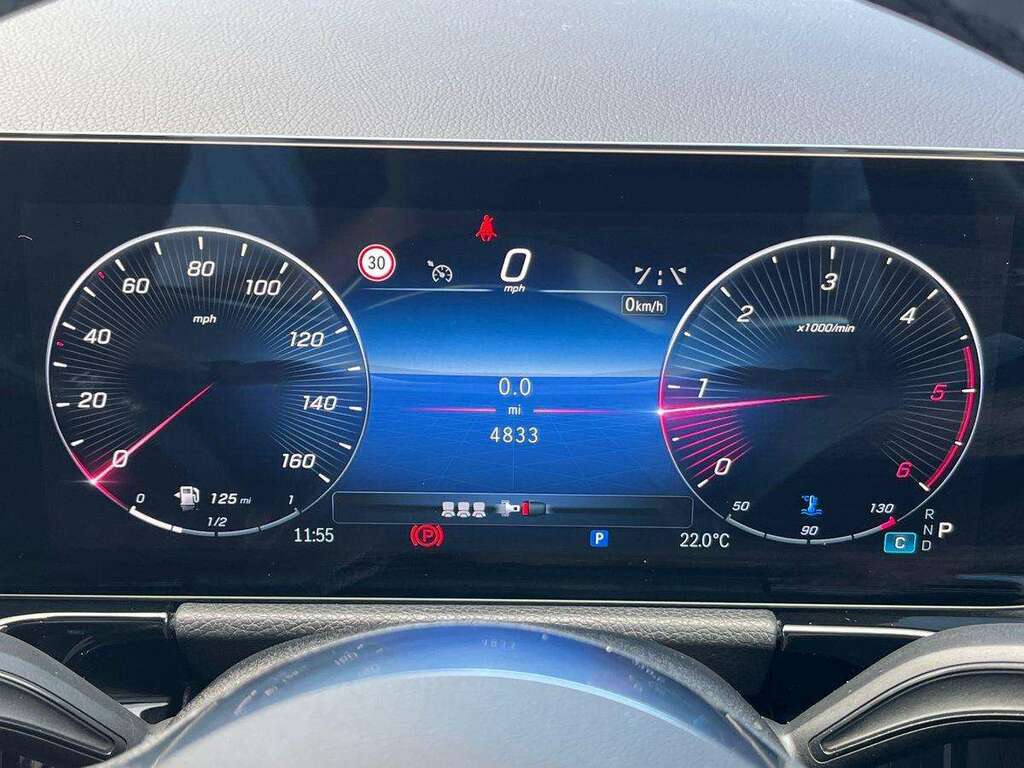Mercedes-Benz GLA Class Gla 200 Amg Line Executive Grey #10