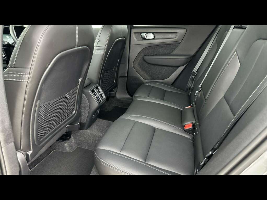 Volvo XC40 Plus B4 Mild Hybrid Dark Blue #12