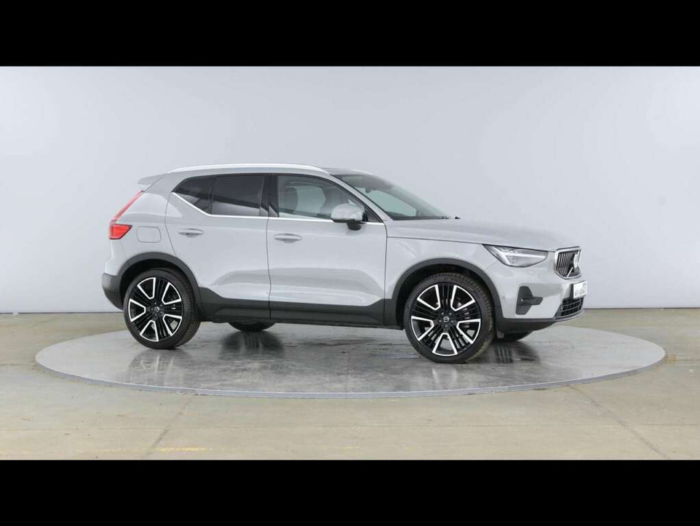 Volvo XC40 Plus B4 Mild Hybrid Dark Blue #34