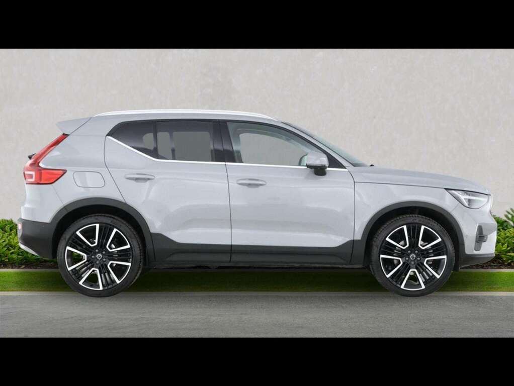 Volvo XC40 2.0 B3p Ultra Dark Grey #3