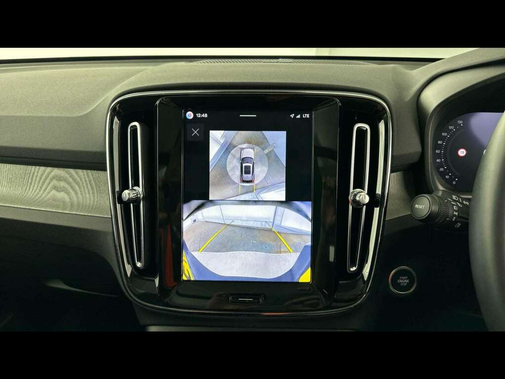 Volvo XC40 Plus B4 Mild Hybrid Dark Blue #24