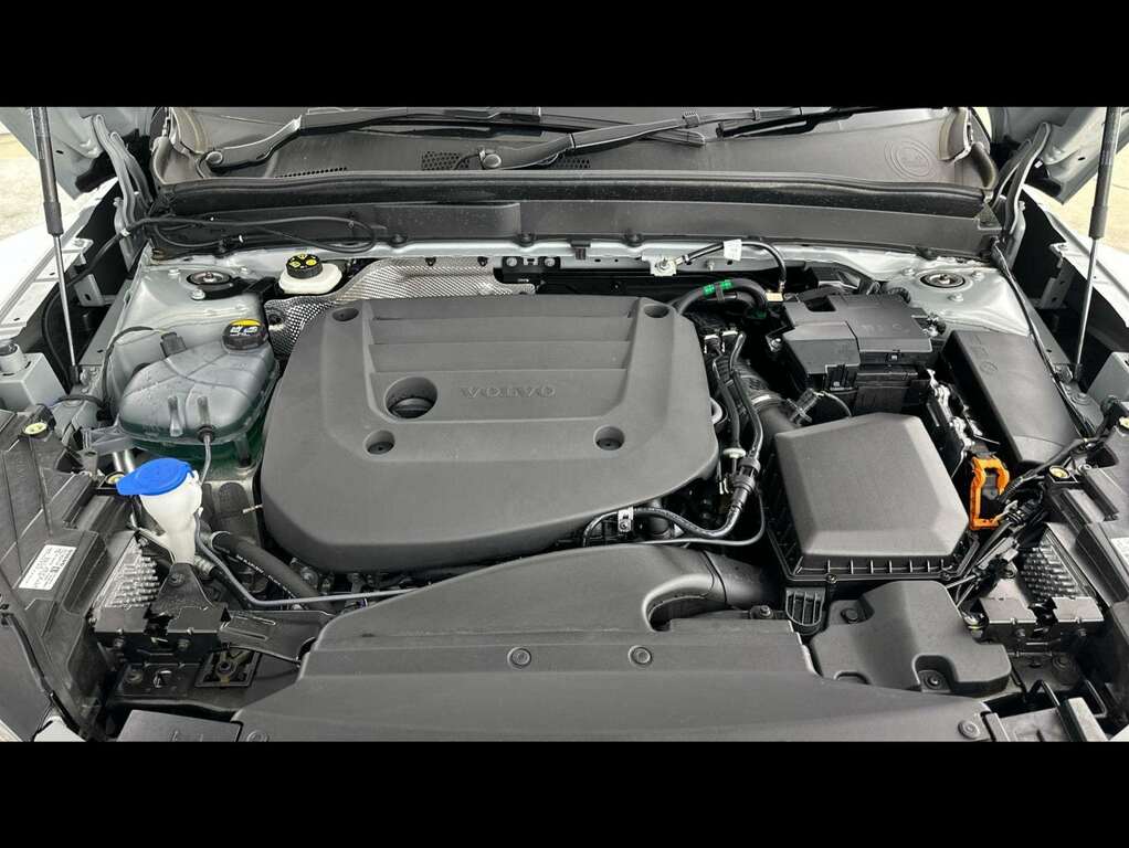 Volvo XC40 Plus B4 Mild Hybrid Dark Blue #16
