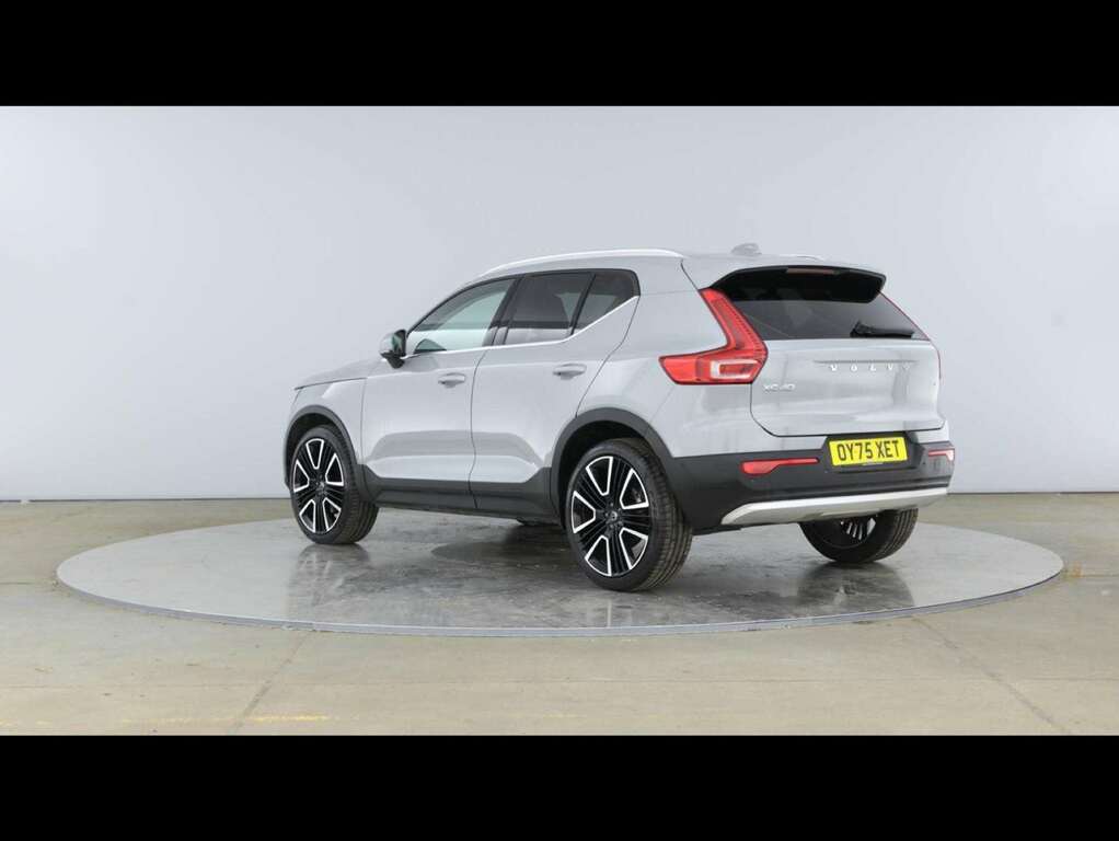 Volvo XC40 Plus B4 Mild Hybrid Dark Blue #28