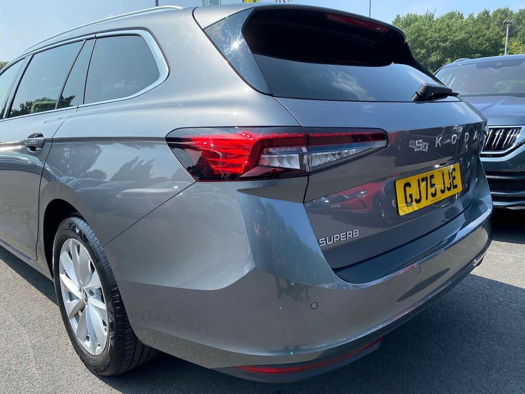 Skoda Superb 1.5 Tsi E-tec Se L Dsg White #36