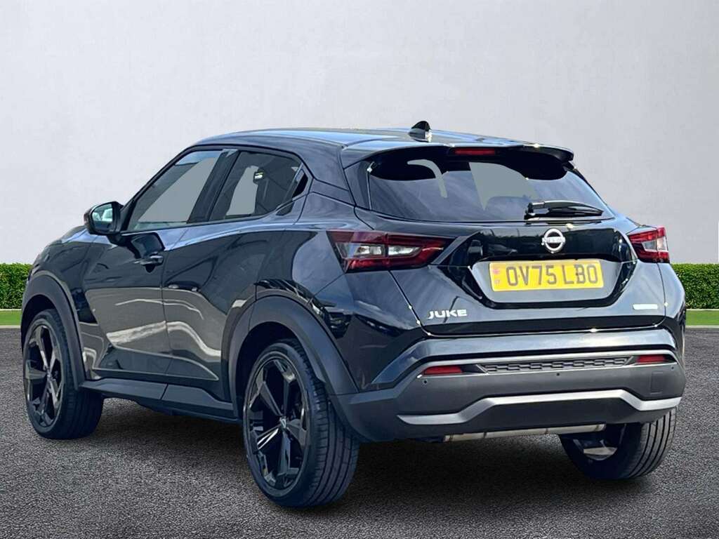 Nissan Juke 1.6 Hybrid Tekna OV75LBO Black #2