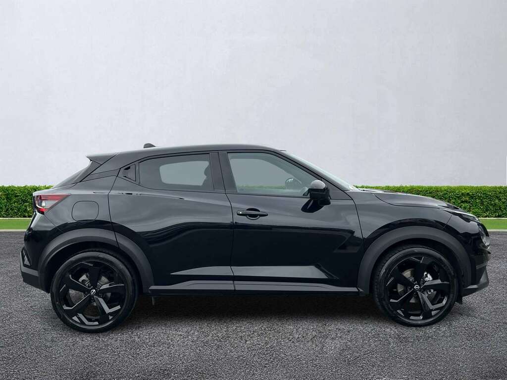 Nissan Juke 1.6 Hybrid Tekna OV75FWW Black #3