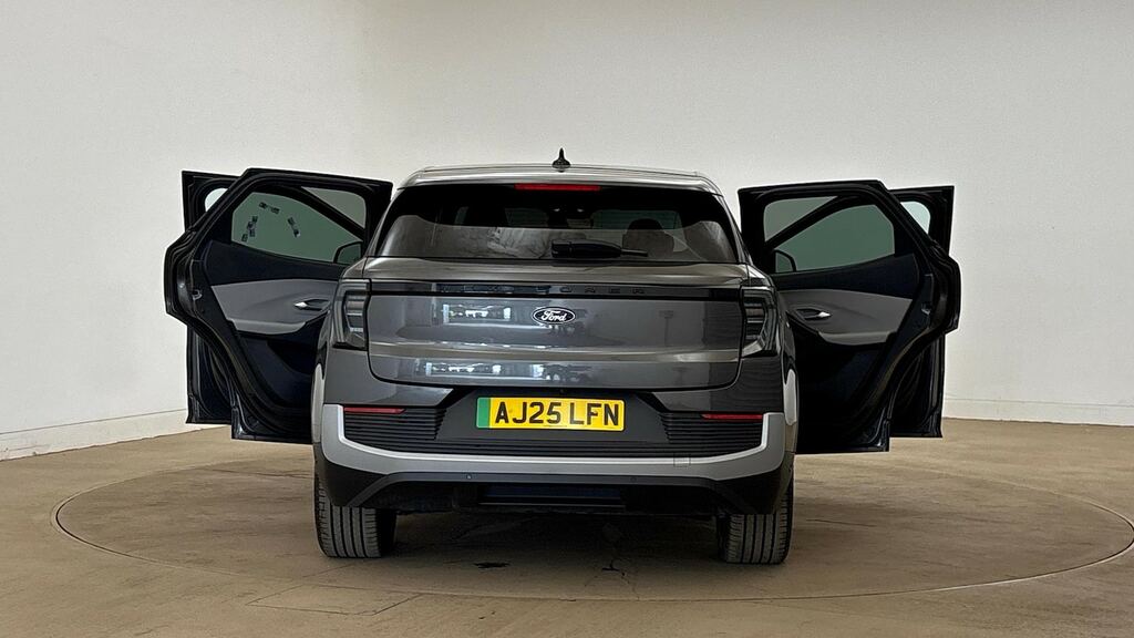 Ford Explorer 210Kw Premium 77Kwh 2025 White #25