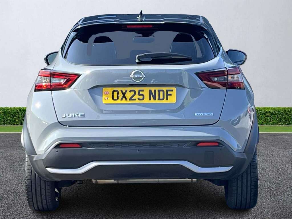 Nissan Juke 1.6 Hybrid Tekna Grey #5