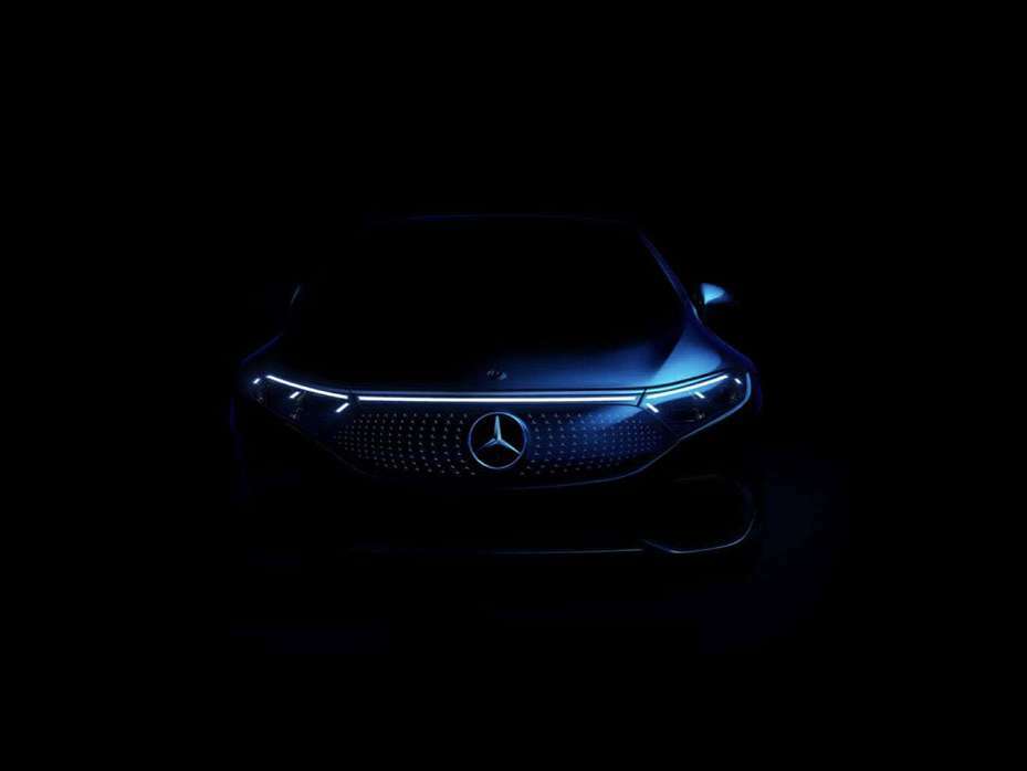 Mercedes-Benz A Class A200 Amg Line Premium Plus Silver #4