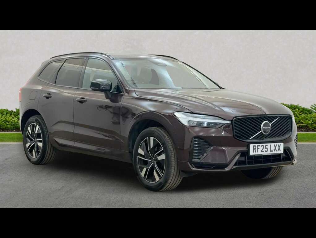 Volvo XC60 2.0 B5p Plus Dark Awd Geartronic Red #4