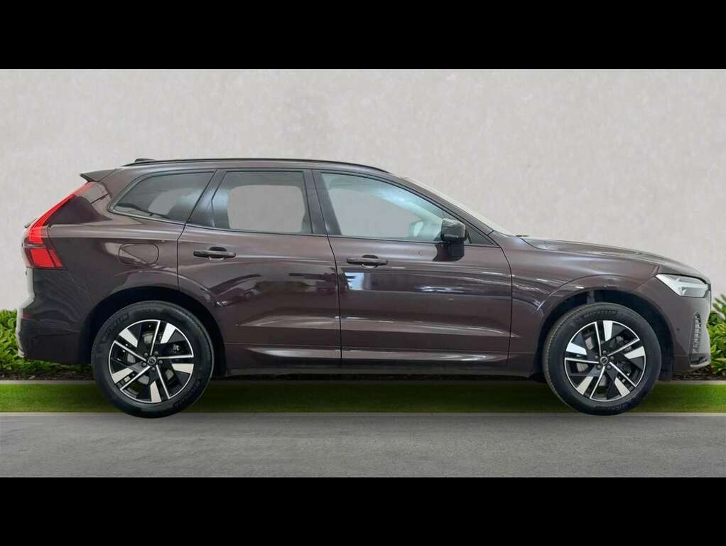Volvo XC60 2.0 B5p Plus Dark Awd Geartronic Red #5