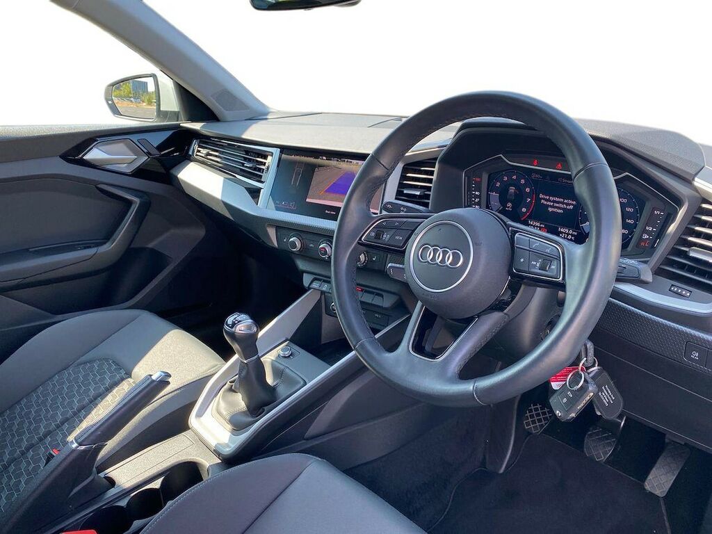 Audi A1 Black Edition 30 Tfsi 110 Ps 6-Speed White #15