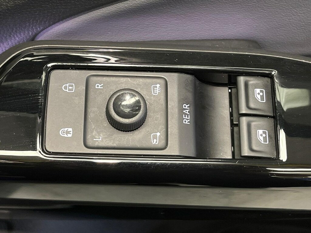 Volkswagen ID.4 77Kwh Match Grey #21