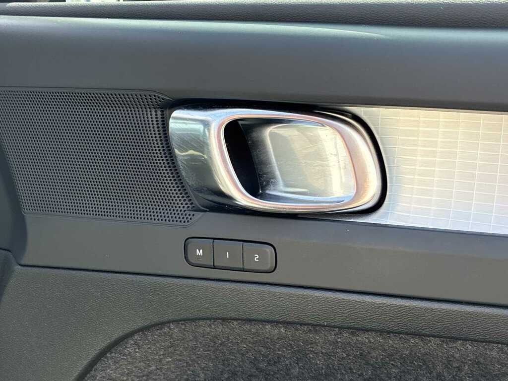 Volvo XC40 2.0 B3p Plus Dark Grey #12
