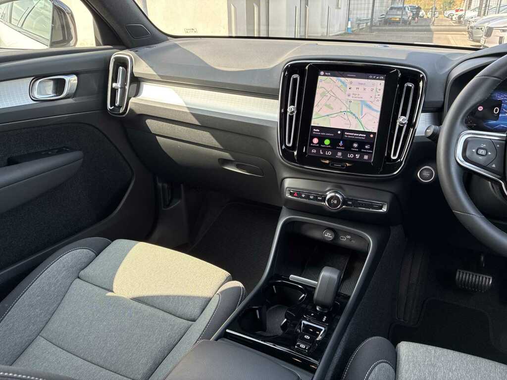 Volvo XC40 2.0 B3p Plus Dark Grey #33