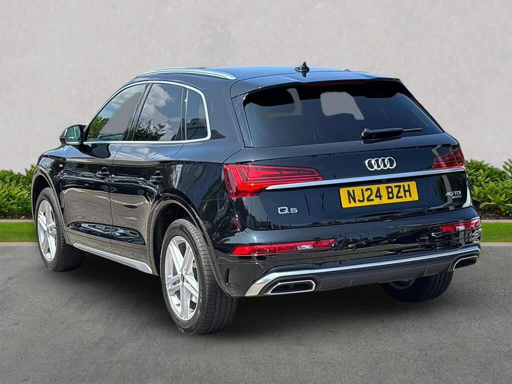 Audi Q5 2.0 Tdi 40 S Line Suv S Tronic Quattro Black #2