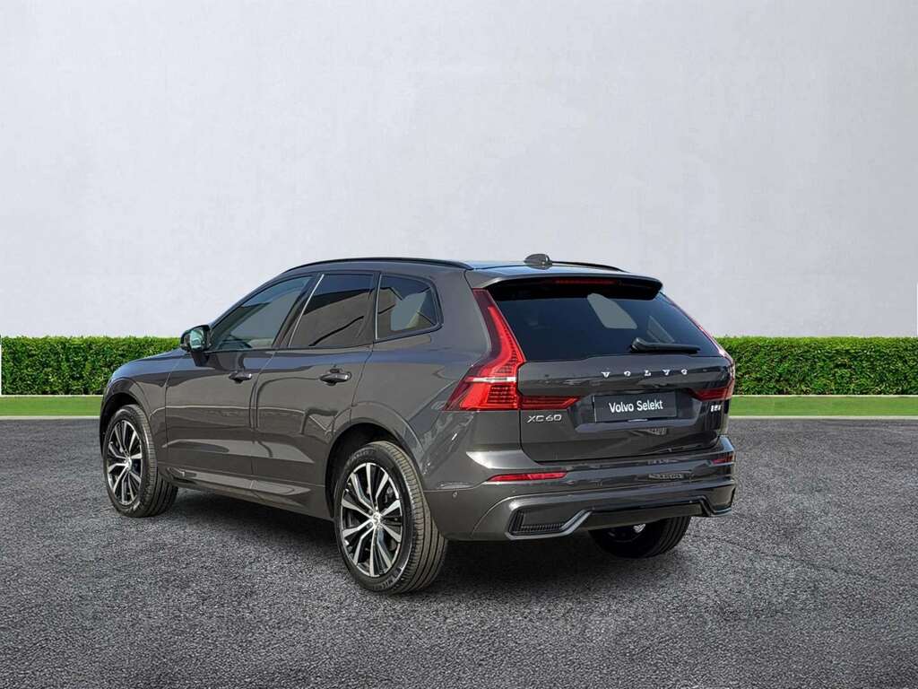Volvo XC60 2.0 B5p Plus Dark Grey #35