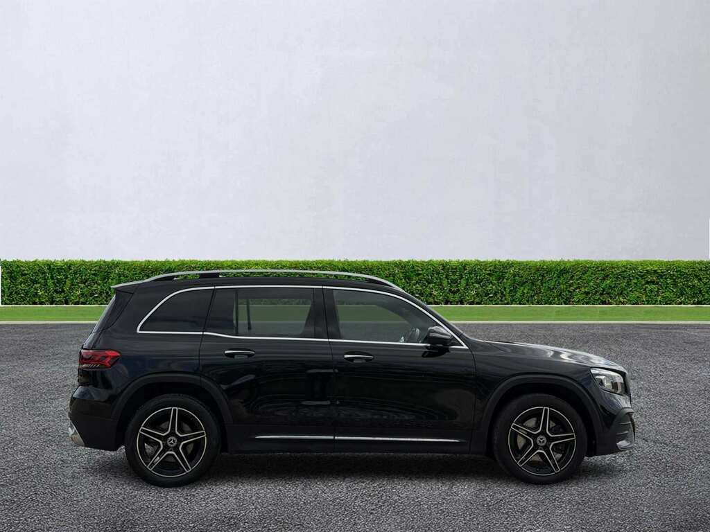 Mercedes-Benz GLB Class Glb 220D 4Matic Amg Line Premium 8G-tronic Black #2