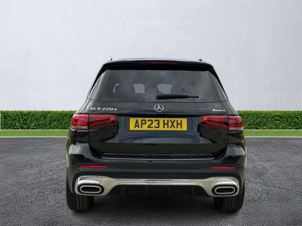 Mercedes-Benz GLB Class Glb 220D 4Matic Amg Line Premium 8G-tronic Black #4