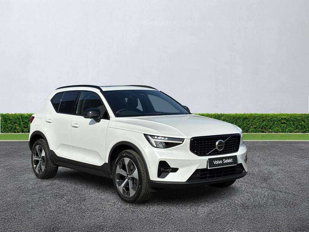 Volvo XC40 2.0 B4p Ultimate Dark White