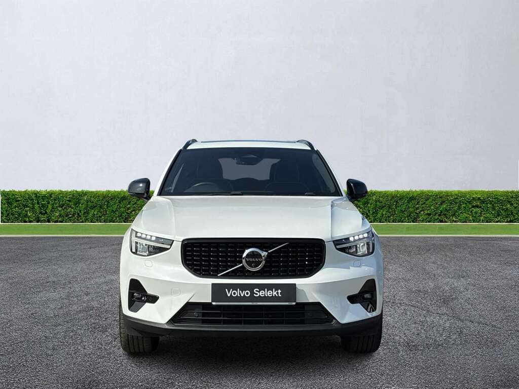 Volvo XC40 2.0 B4p Ultimate Dark White #2