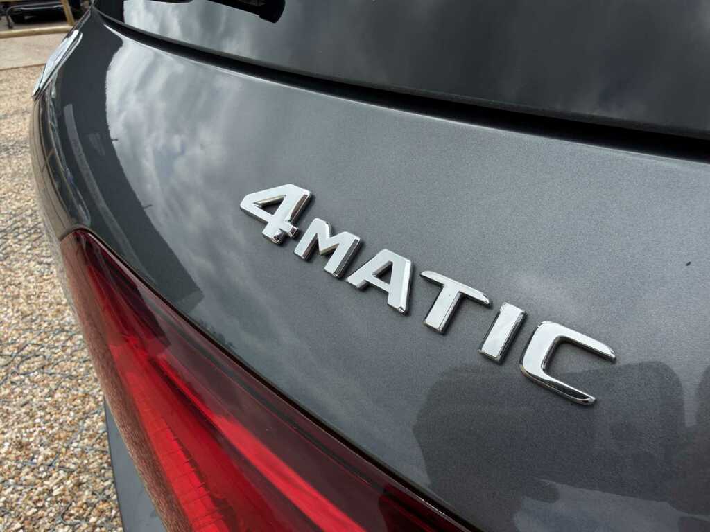 Mercedes-Benz GLE Class E Amg Line Premium Plus Red #19