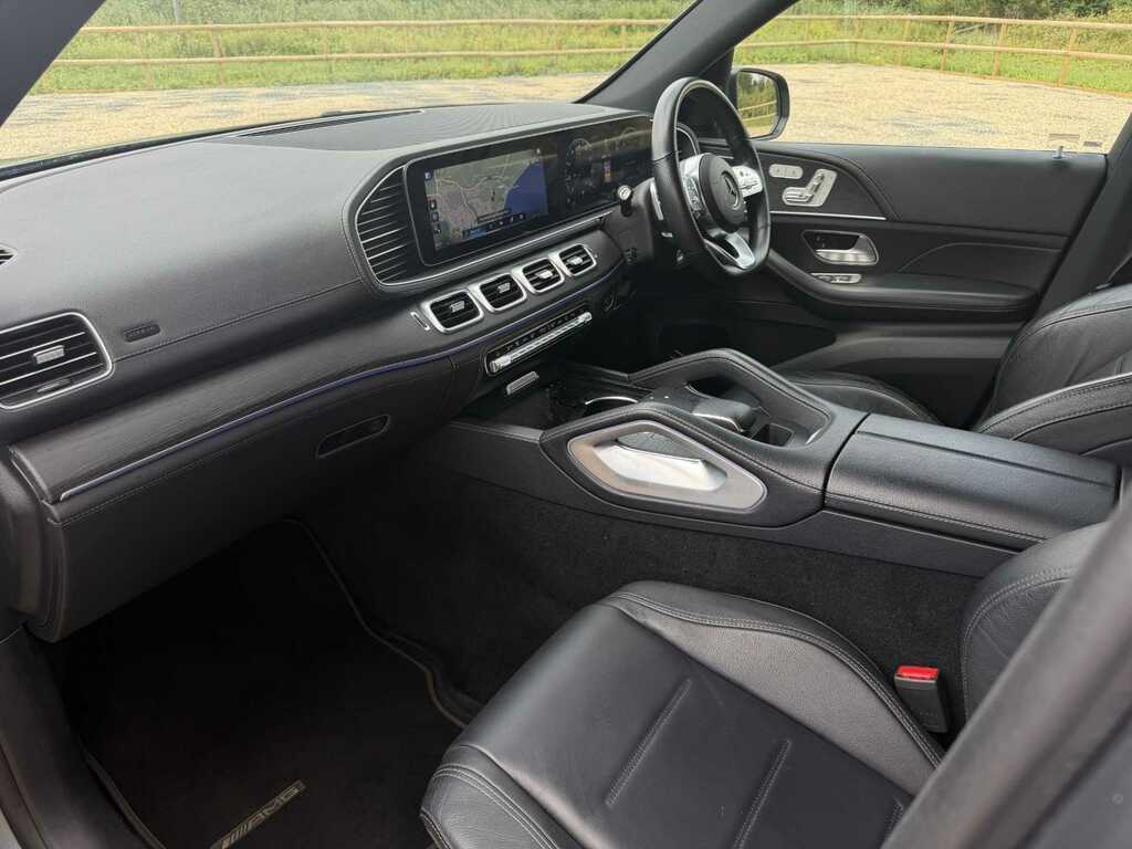 Mercedes-Benz GLE Class E Amg Line Premium Plus Red #25
