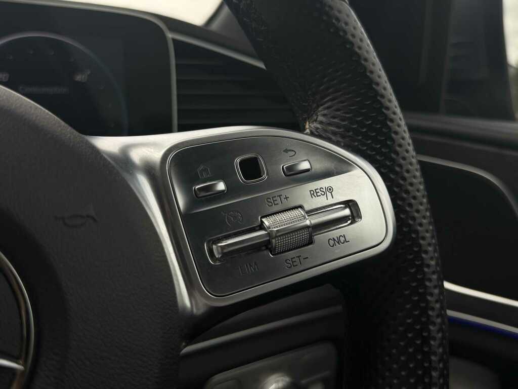 Mercedes-Benz GLE Class E Amg Line Premium Plus Red #38