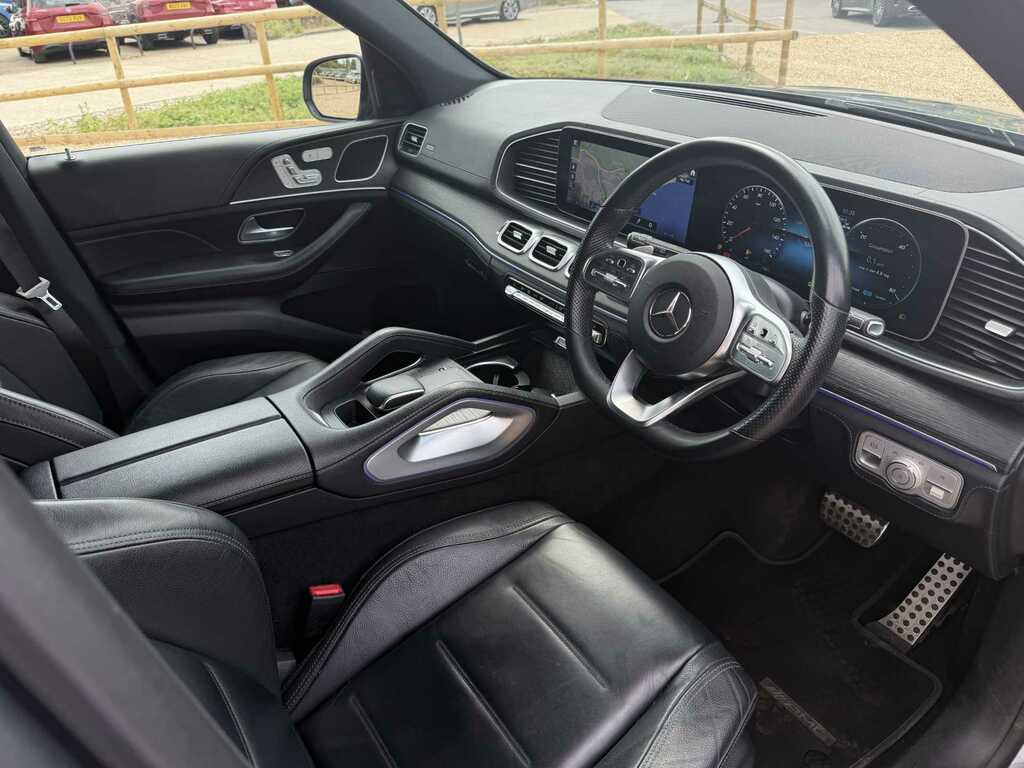 Mercedes-Benz GLE Class E Amg Line Premium Plus Red #13