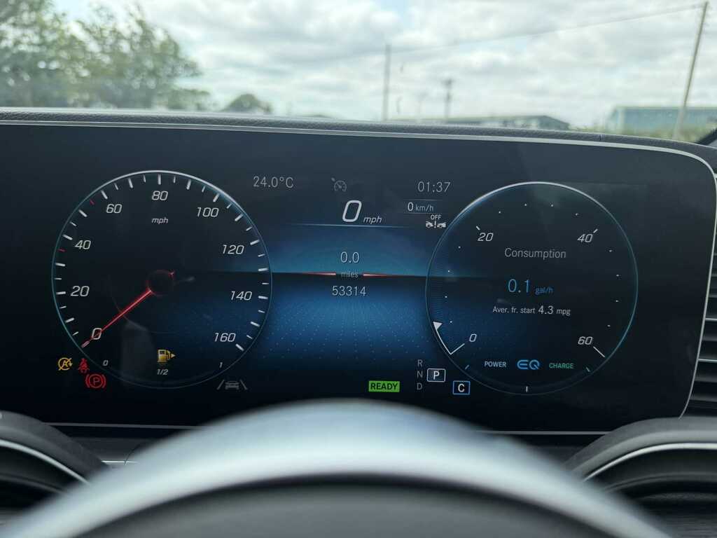 Mercedes-Benz GLE Class E Amg Line Premium Plus Red #27