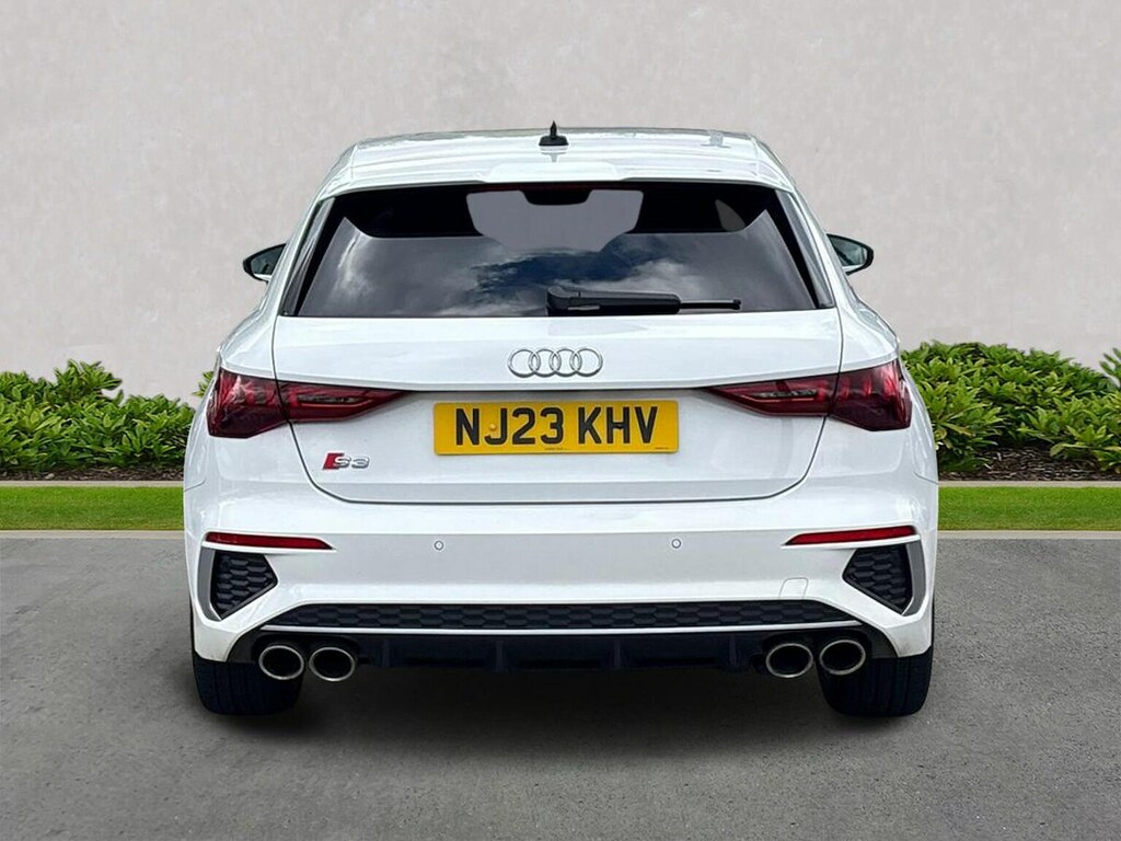 Audi A3 2.0 Tfsi Sportback S Tronic Quattro Eur White #4