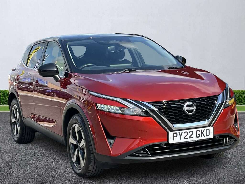 Nissan Qashqai 1.3 Dig-t Mh 158 N-connecta Xtronic Red