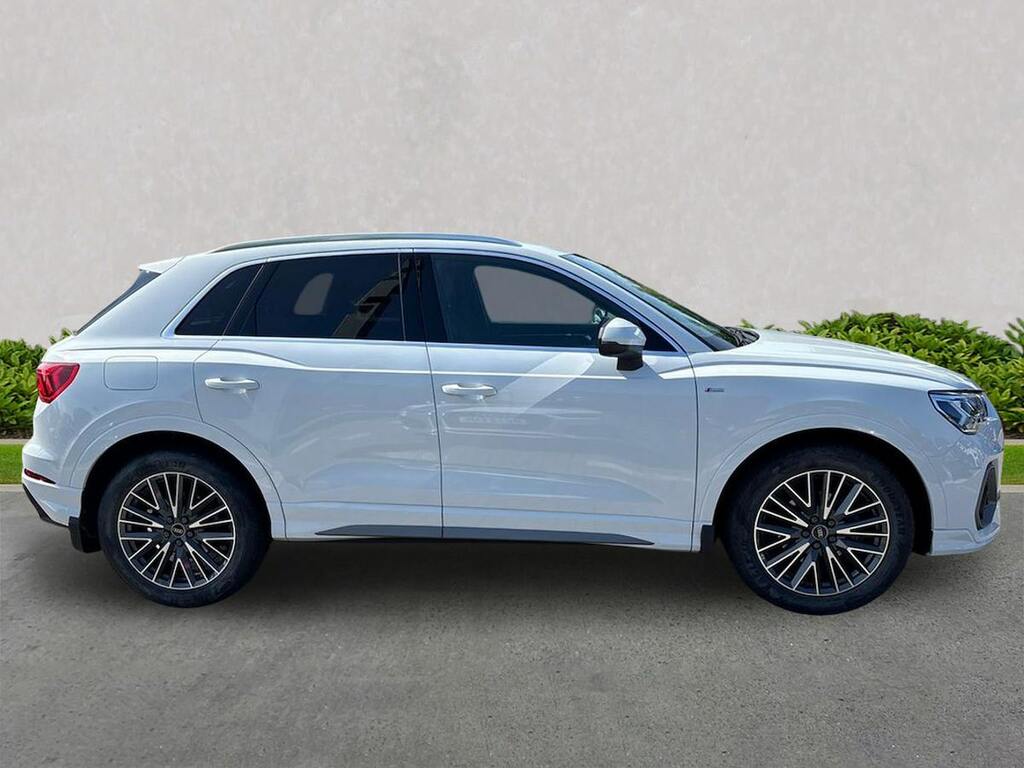 Audi Q3 1.5 Tfsi Cod 35 S Line Suv S Tronic Eur White #3