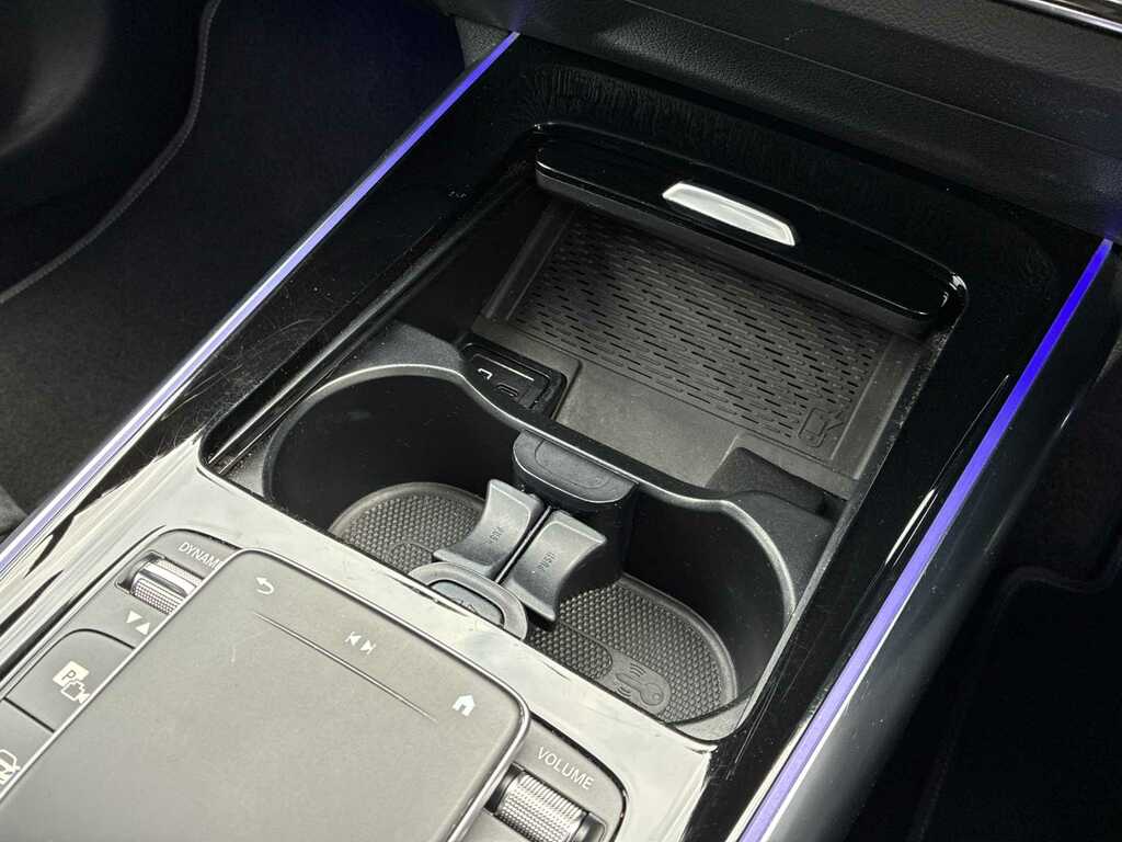Mercedes-Benz GLA Class Gla 200 Amg Line Edition Plus Black #30