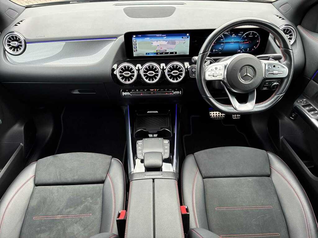 Mercedes-Benz GLA Class Gla 200 Amg Line Edition Plus Black #8