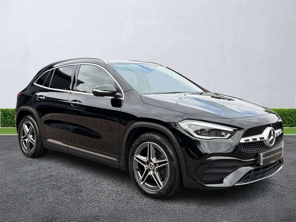 Mercedes-Benz GLA Class Gla 220D 4Matic Amg Line Premium Plus Black