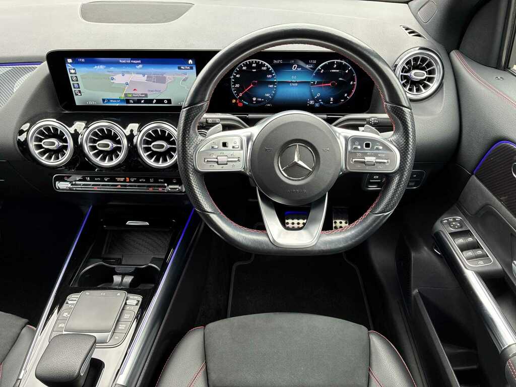 Mercedes-Benz GLA Class Gla 200 Amg Line Edition Plus Black #9