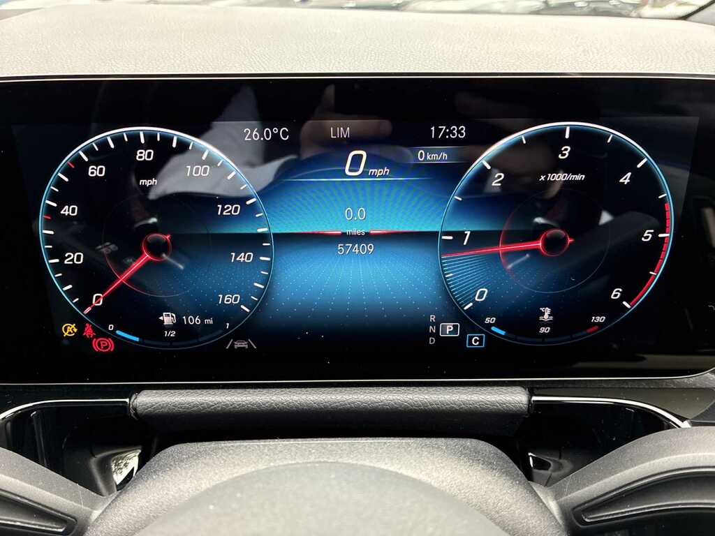 Mercedes-Benz GLA Class Gla 200 Amg Line Edition Plus Black #10