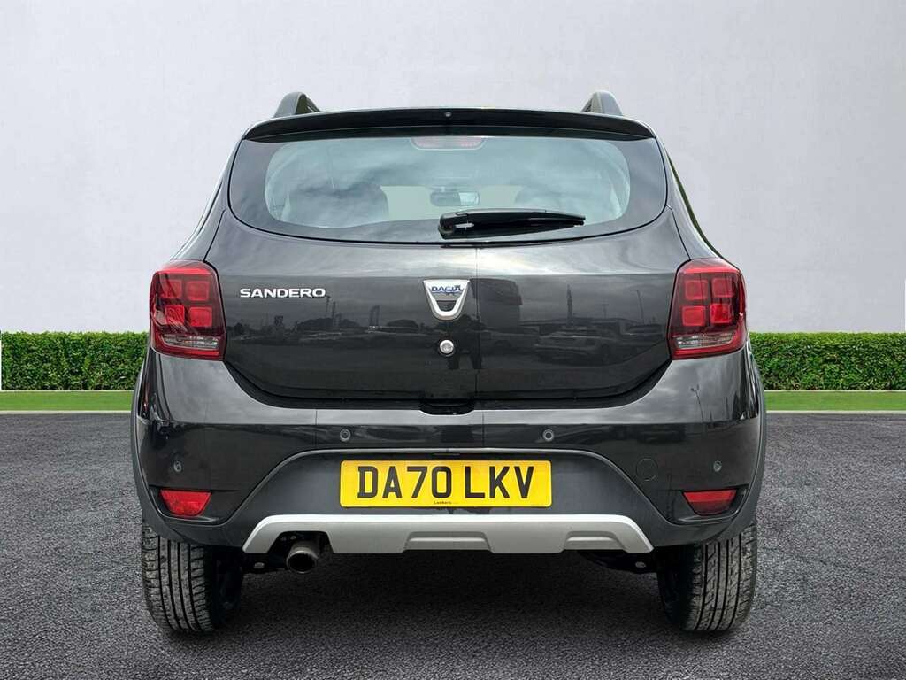 Dacia Sandero Stepway 0.9 Tce Comfort Black #4