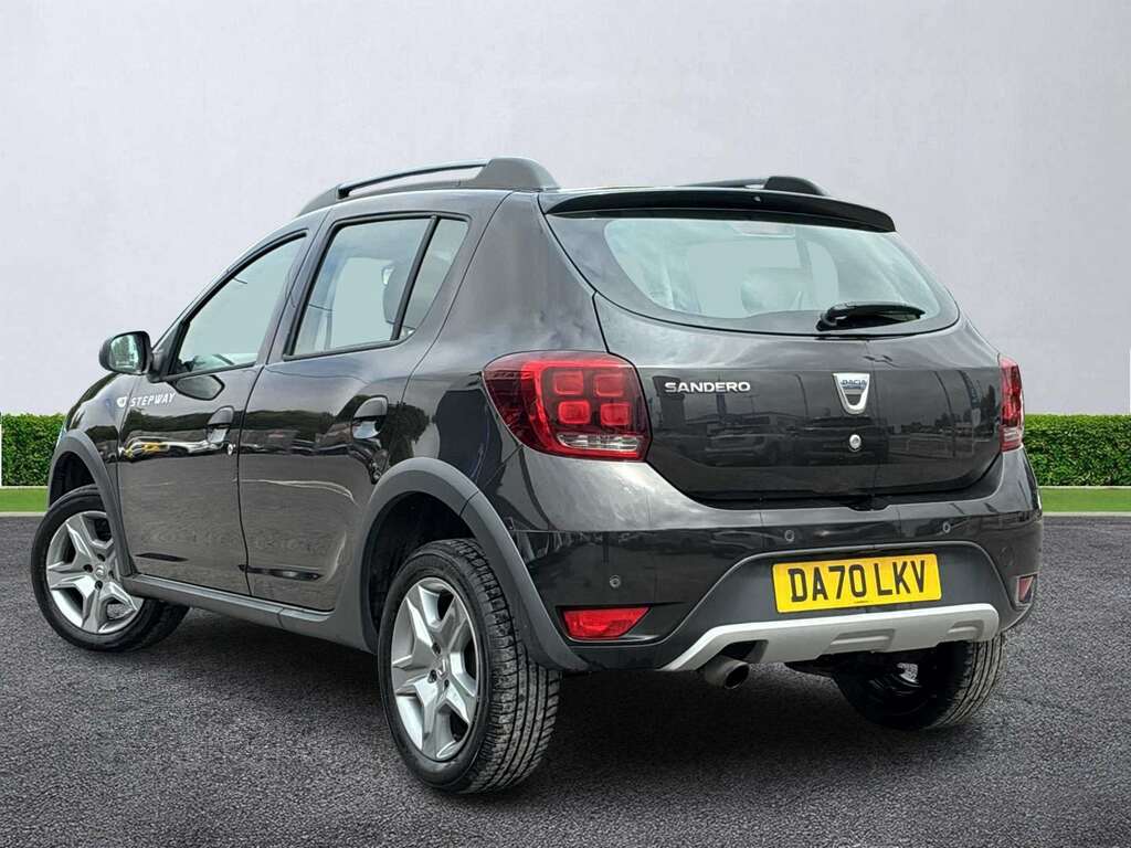 Dacia Sandero Stepway 0.9 Tce Comfort Black #2