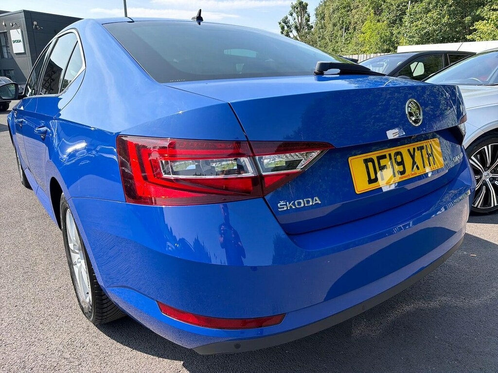 Skoda Superb Se L Executive Tdi Black #36