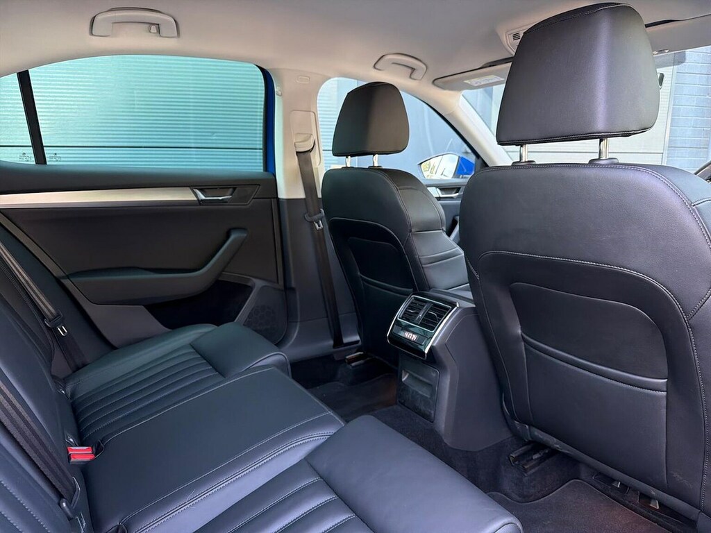 Skoda Superb Se L Executive Tdi Black #32
