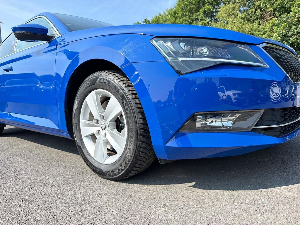 Skoda Superb Se L Executive Tdi Black #35