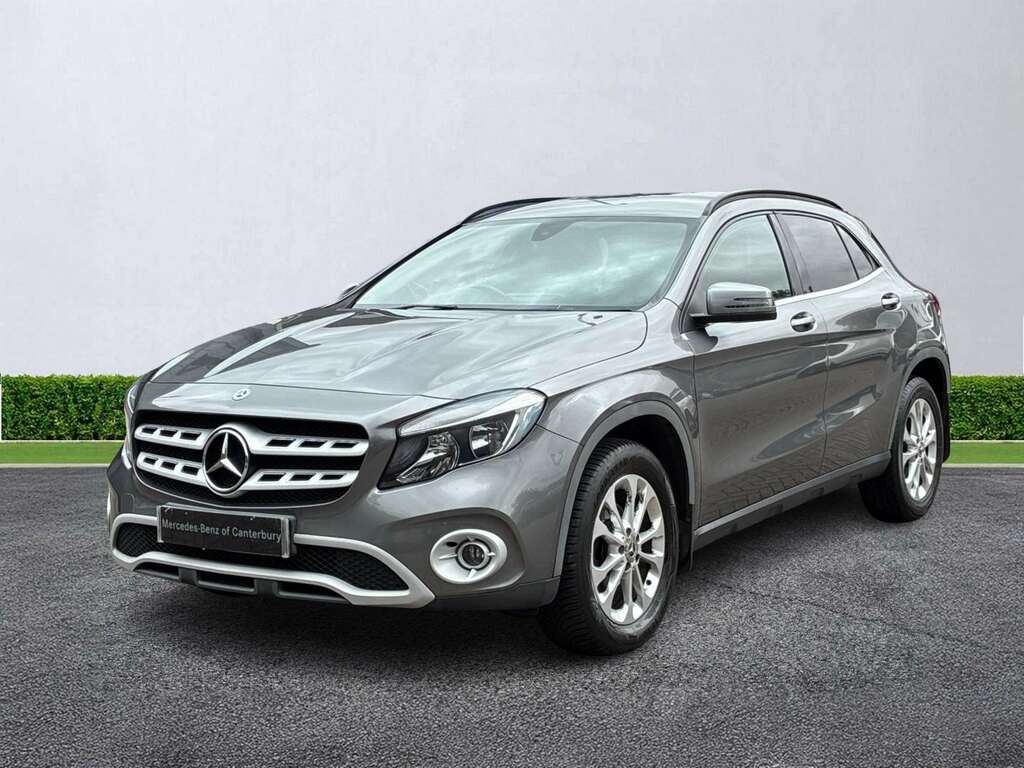Mercedes-Benz GLA Class 200 D 4Matic Silver #20