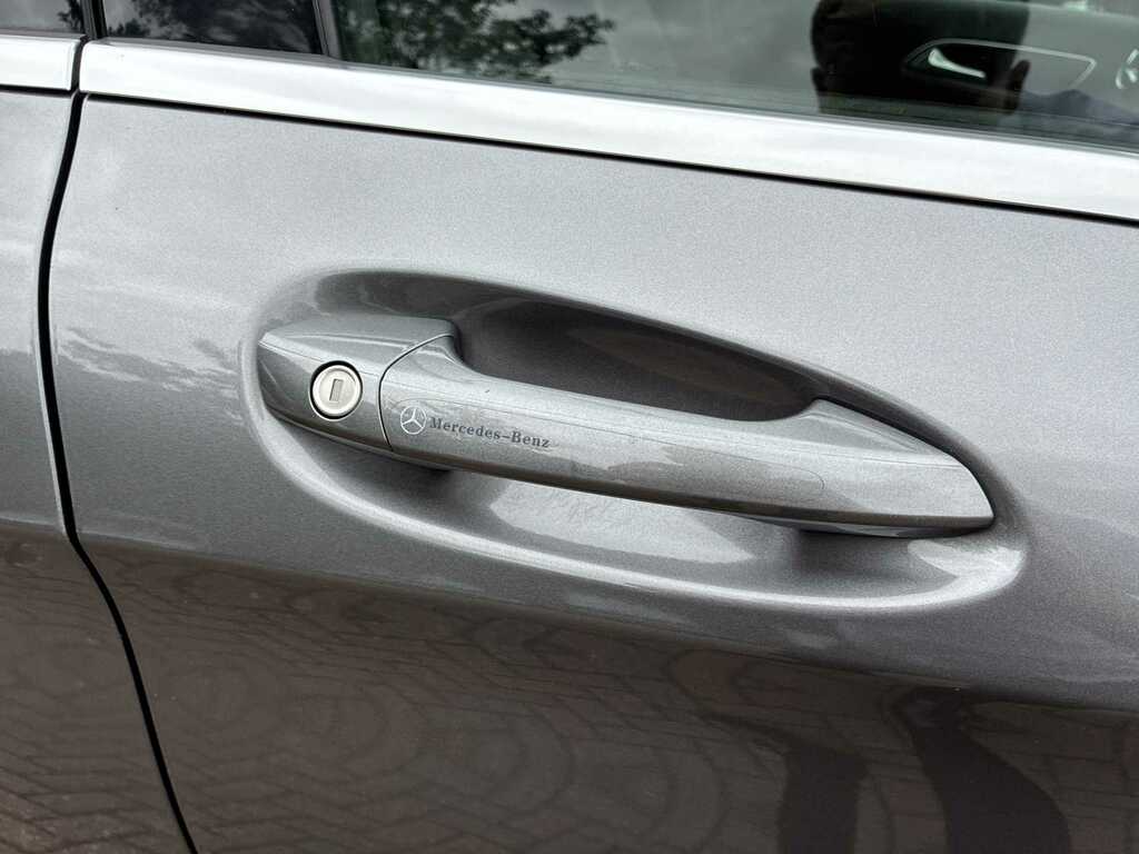 Mercedes-Benz GLA Class 200 D 4Matic Silver #38